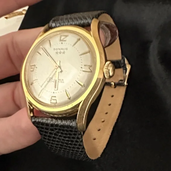 Benrus Three Star Self Winding Watch with Black Lizard Band - Picture 4 of 6